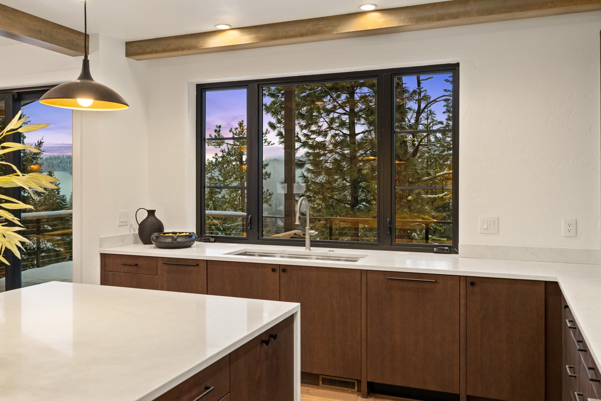 Kokanee Loop custom home in Cle Elum, WA by Benchmark Custom Homes — interior and exterior detail (5 of 19)