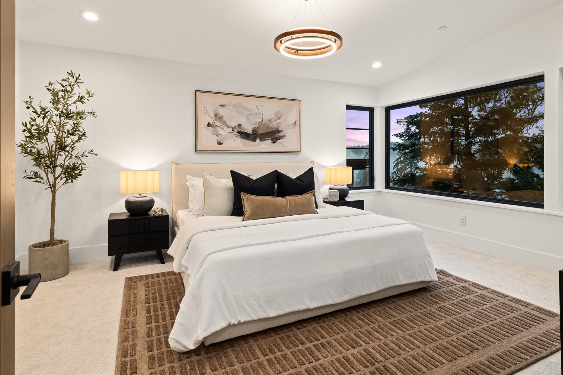 Kokanee Loop custom home in Cle Elum, WA by Benchmark Custom Homes — interior and exterior detail (13 of 19)