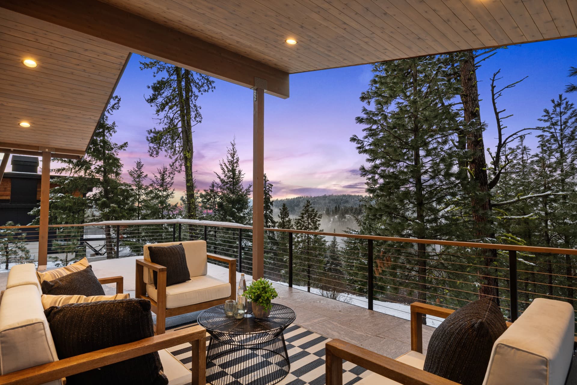 Kokanee Loop custom home in Cle Elum, WA by Benchmark Custom Homes — interior and exterior detail (19 of 19)